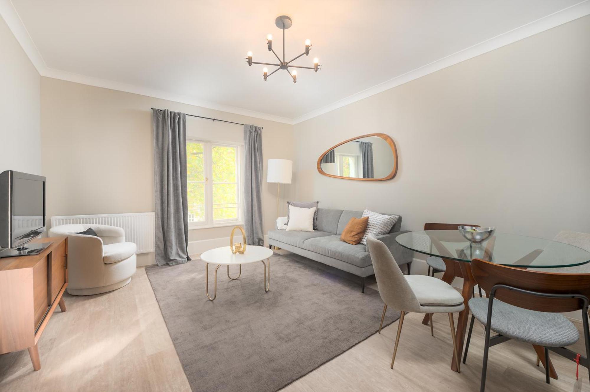 Two-Bedroom Deluxe Apartment